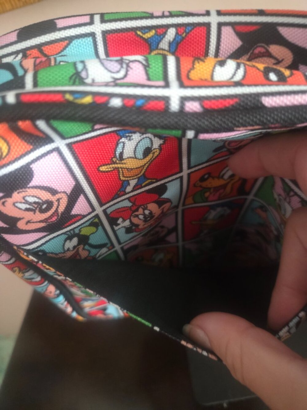 Disney character crossbody - Picture 7 of 11